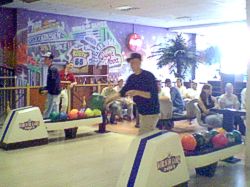tl_files/ose/bilder/veranstaltungen/2005-06/bowling05.jpg